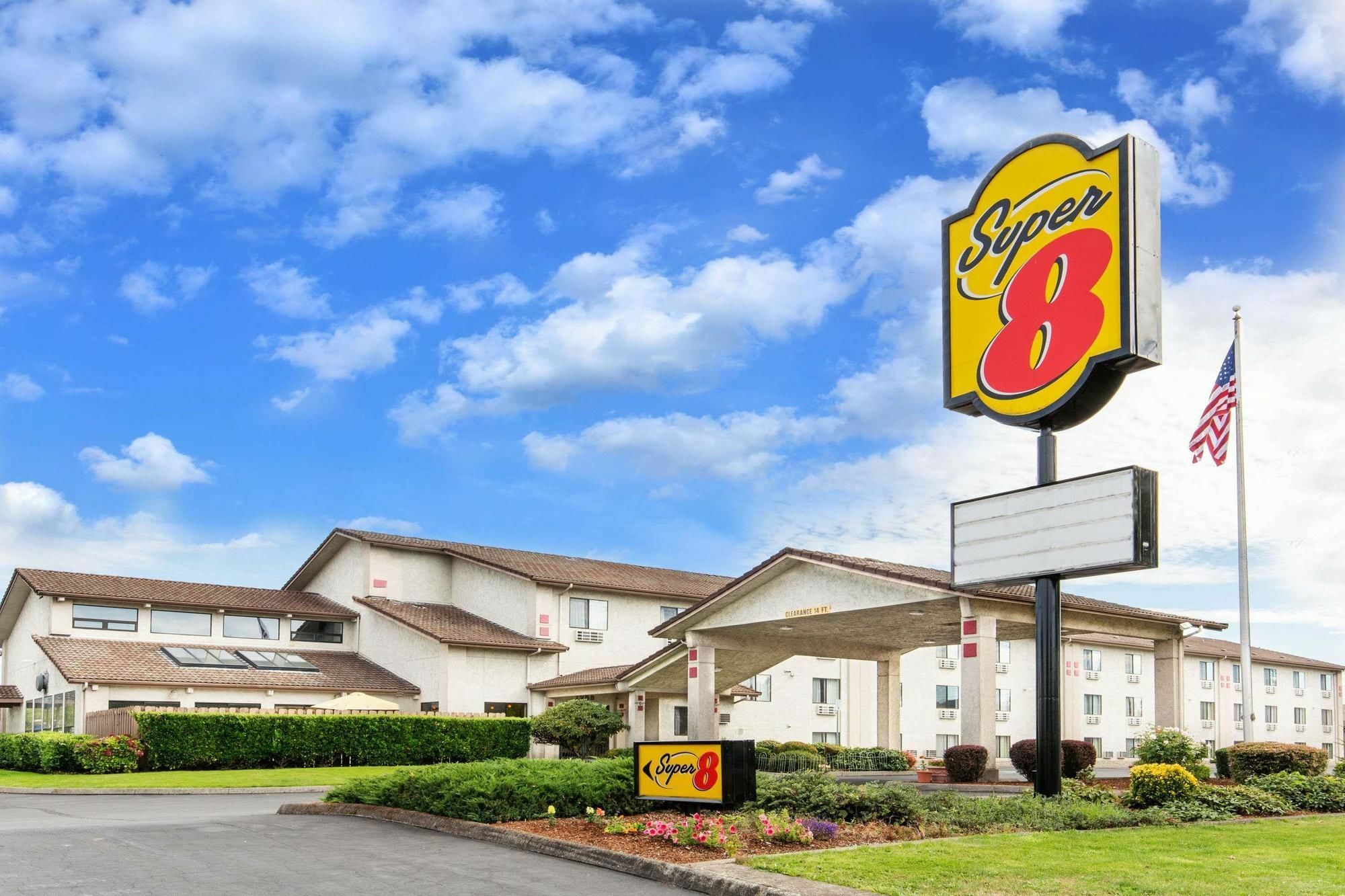 Super 8 By Wyndham Salem Hotel Kültér fotó